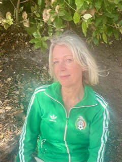 Meet Carolyn – Guiding You Towards Easier, Pain-Free Movement
