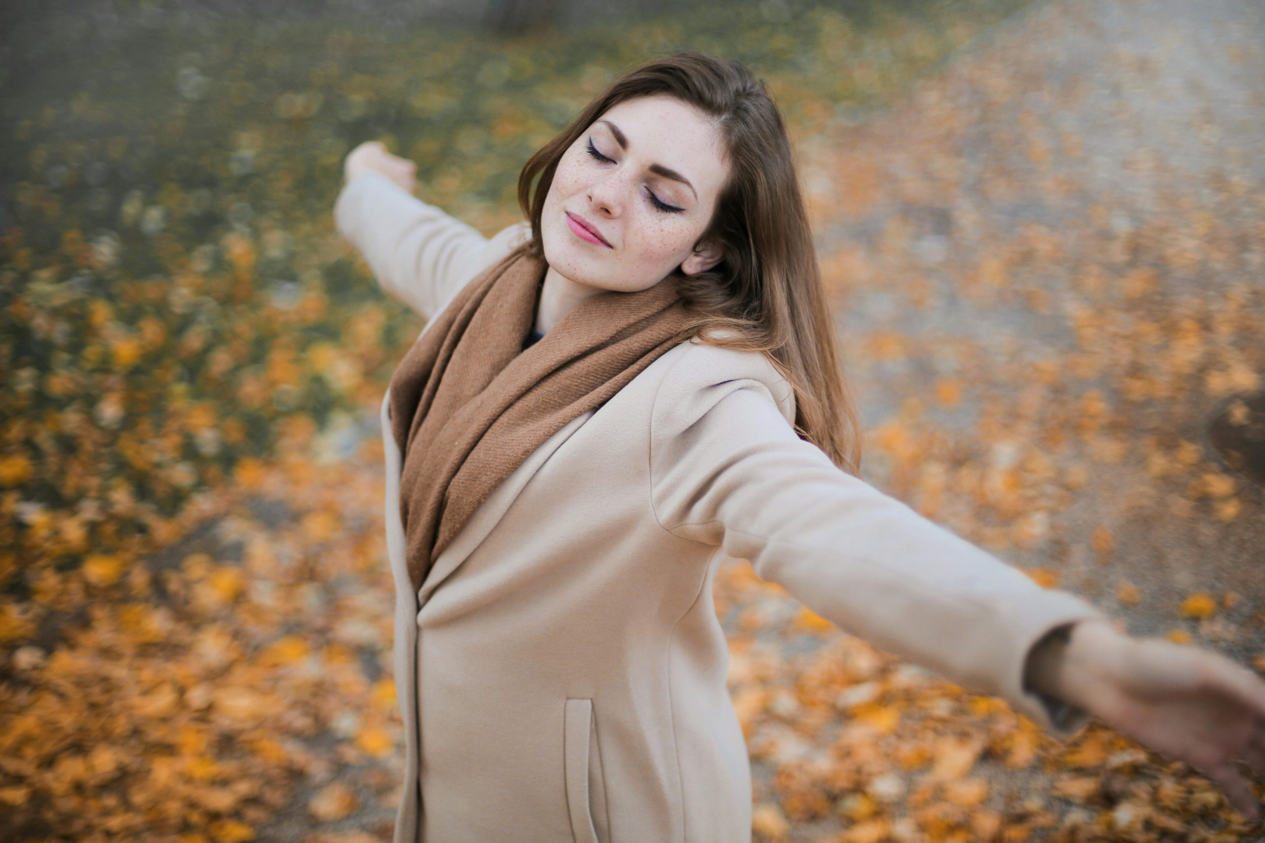 Autumn Aches: Why Cooler Weather Can Trigger Joint Stiffness (and What to Do About It)