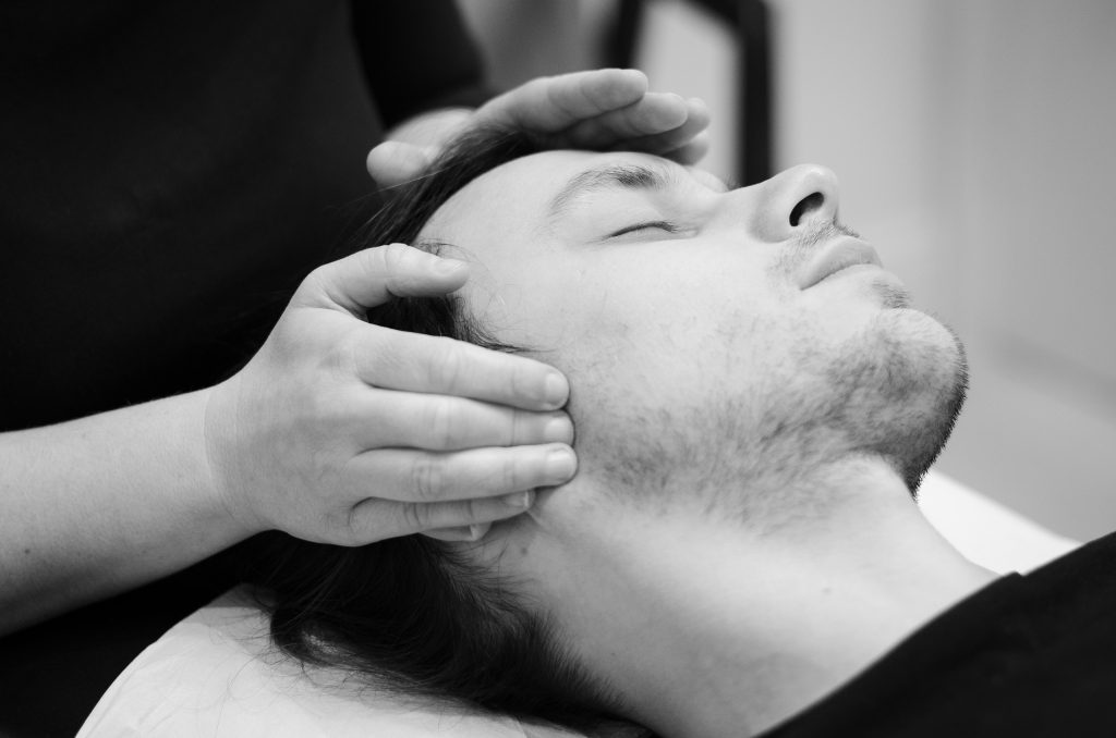 Chiropractic - The Octagon Family Chiropractic & Pilates Clinic - Near Ealing in the borough of Acton and Ealing, London